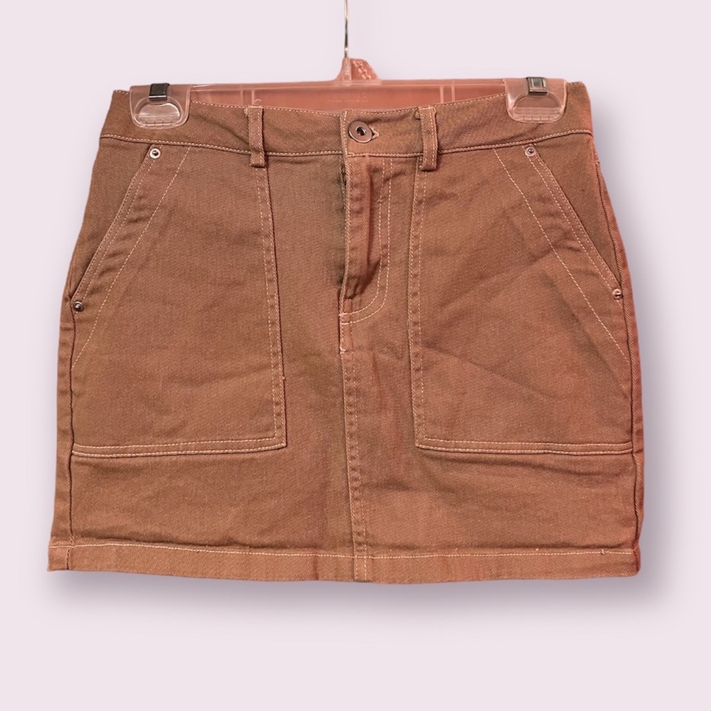 light brown contrast stitch cargo skirt